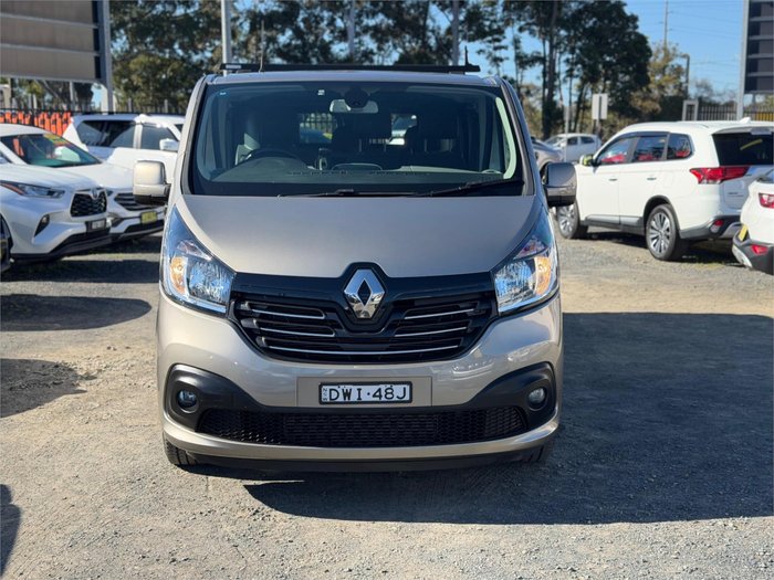 2017 RENAULT TRAFIC LWB CREW LIFESTYLE