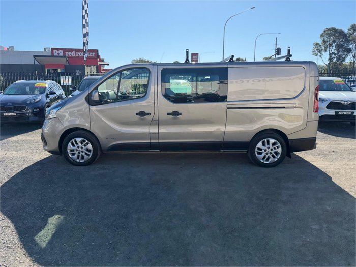 2017 RENAULT TRAFIC LWB CREW LIFESTYLE