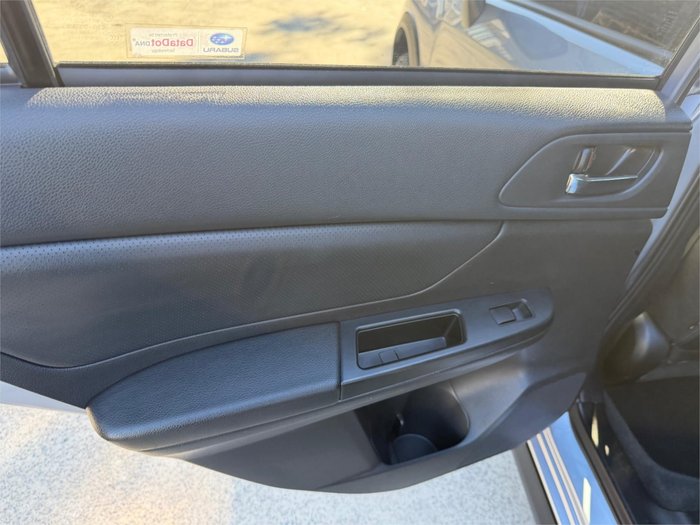 2014 SUBARU XV 2.0i-S