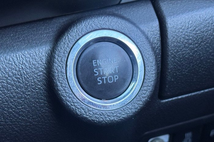 2022 Toyota Hilux SR5