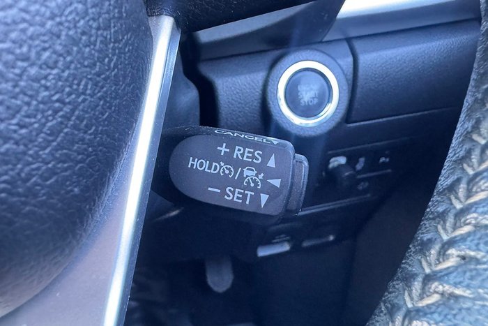 2022 Toyota Hilux SR5