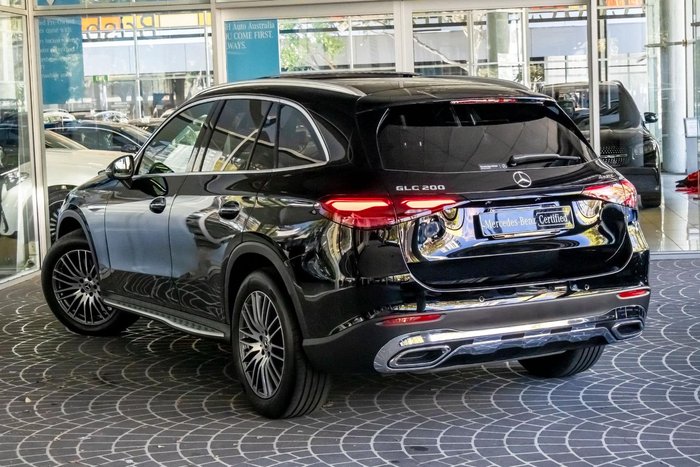 2025 Mercedes-Benz GLC-Class