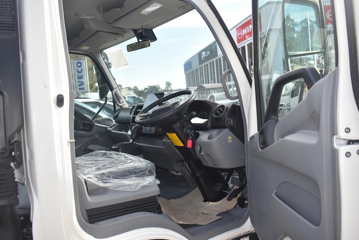 2025 Hino 300 Series
