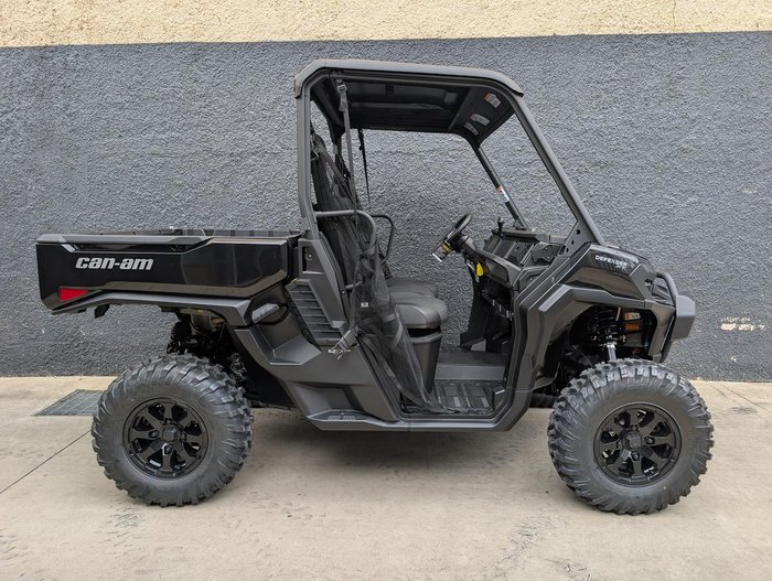 2026 Can-Am Defender XT HD11 Defender Black