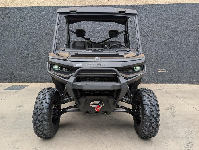 2026 Can-Am Defender XT HD11 Defender Black