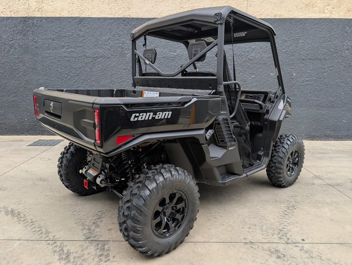 2026 Can-Am Defender XT HD11 Defender Black