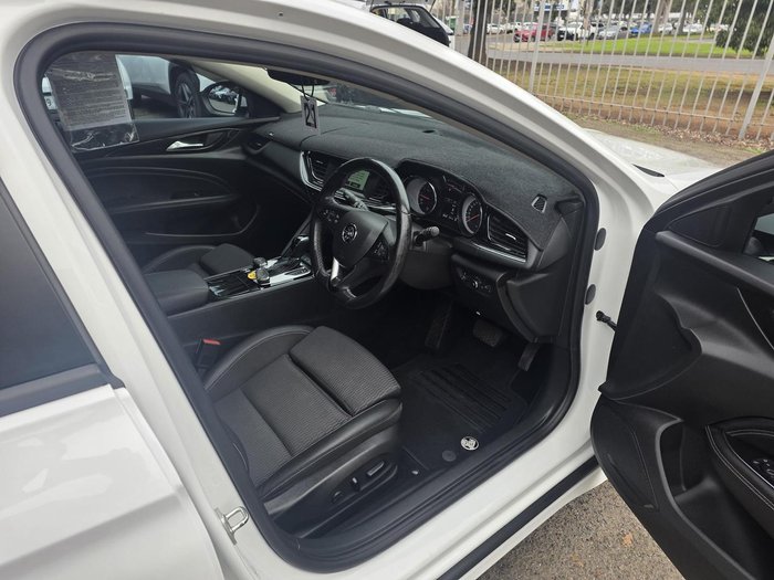2018 Holden Commodore RS