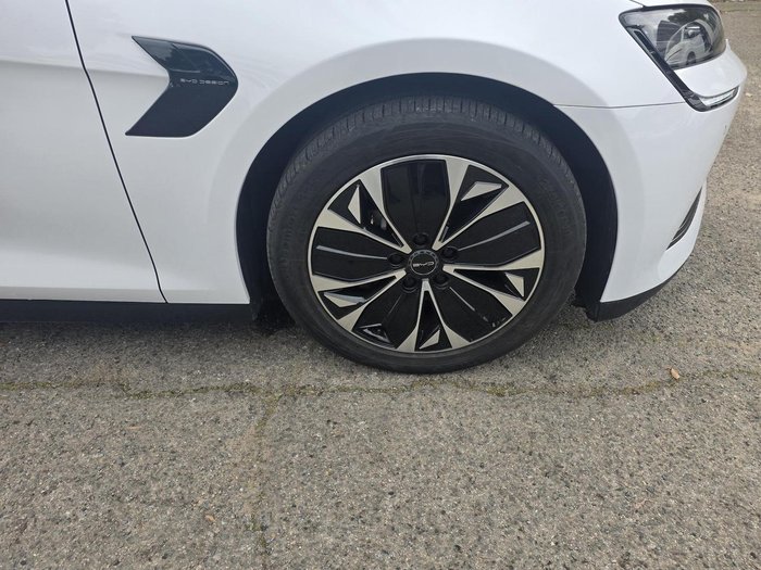 2024 BYD SEAL Dynamic