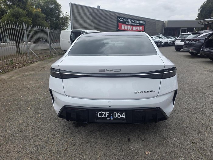 2024 BYD SEAL Dynamic