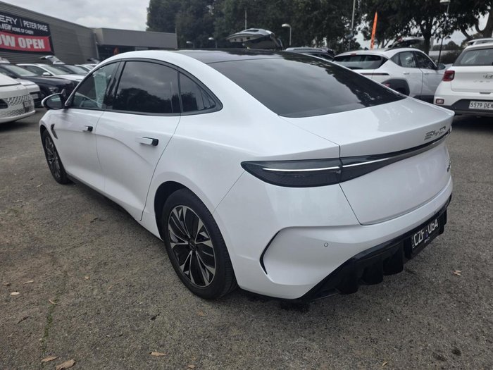 2024 BYD SEAL Dynamic