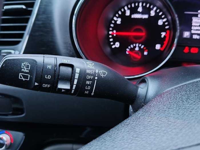 2018 Kia Carnival S