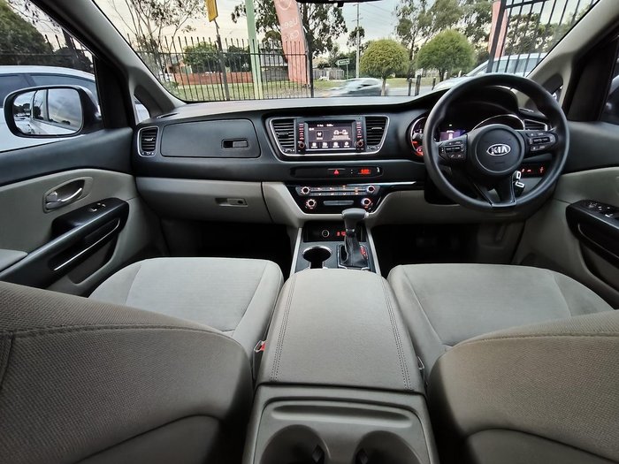 2018 Kia Carnival S