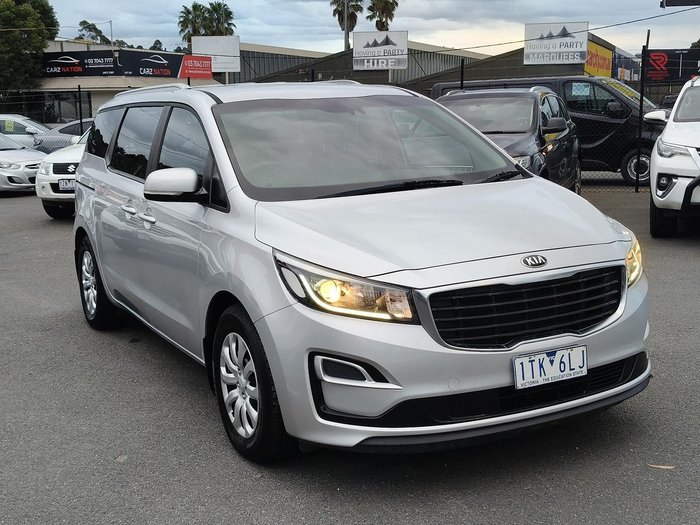 2018 Kia Carnival S