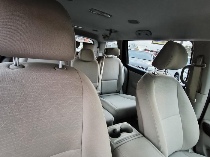 2018 Kia Carnival S