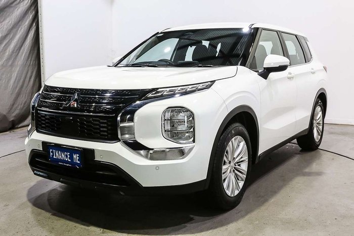 2024 Mitsubishi Outlander ES