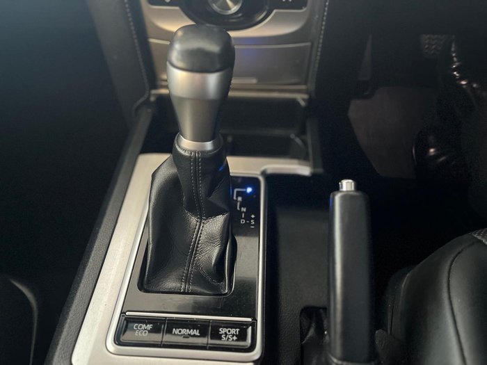 2022 Toyota Landcruiser Prado Kakadu