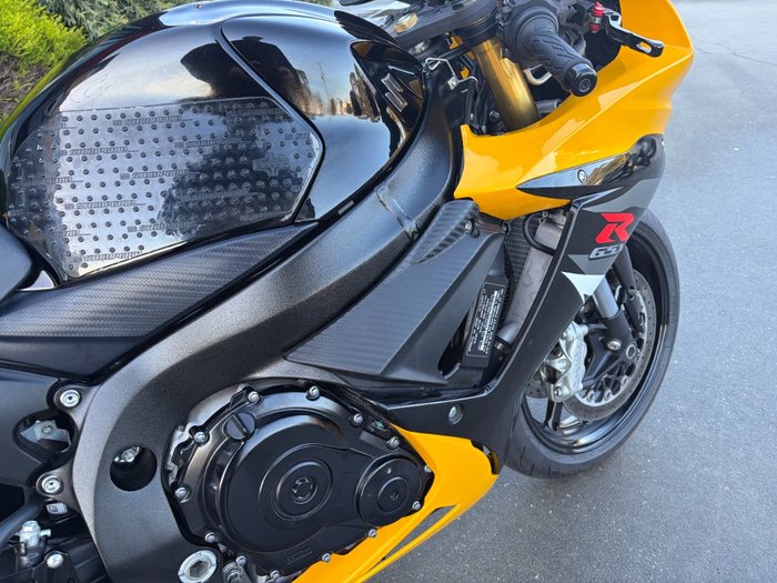 2016 Suzuki GSX-R750 Yellow