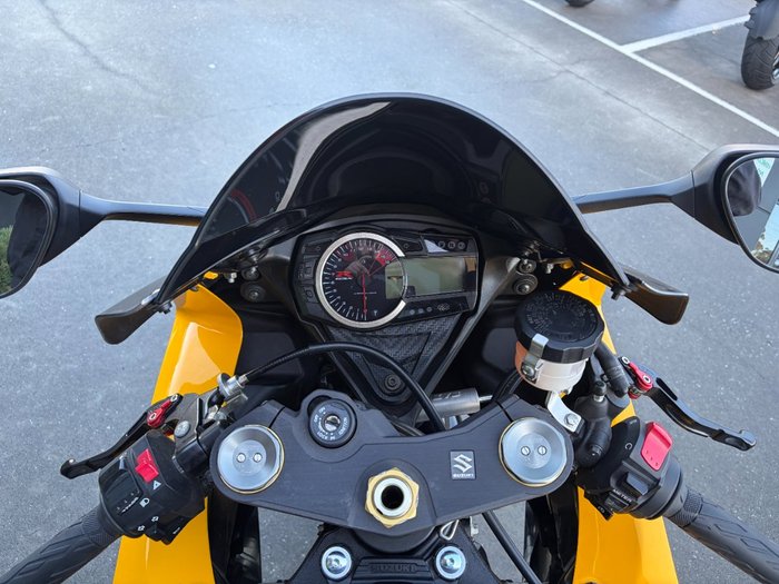 2016 Suzuki GSX-R750 Yellow