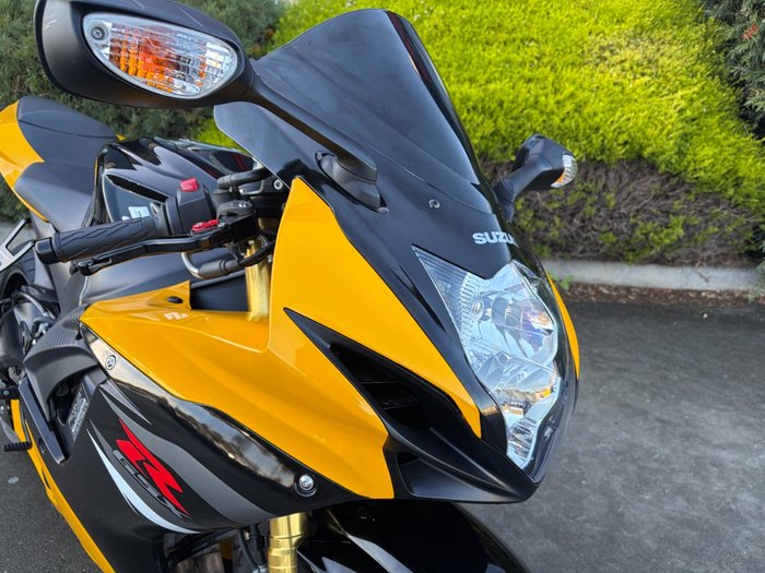 2016 Suzuki GSX-R750 Yellow
