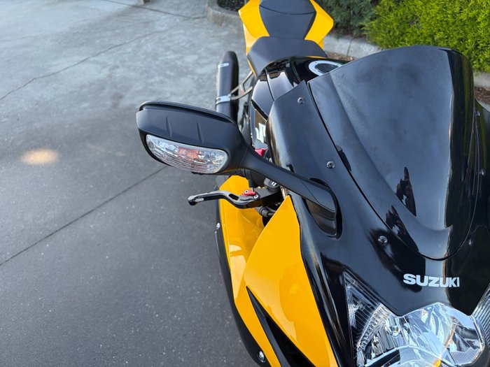 2016 Suzuki GSX-R750 Yellow