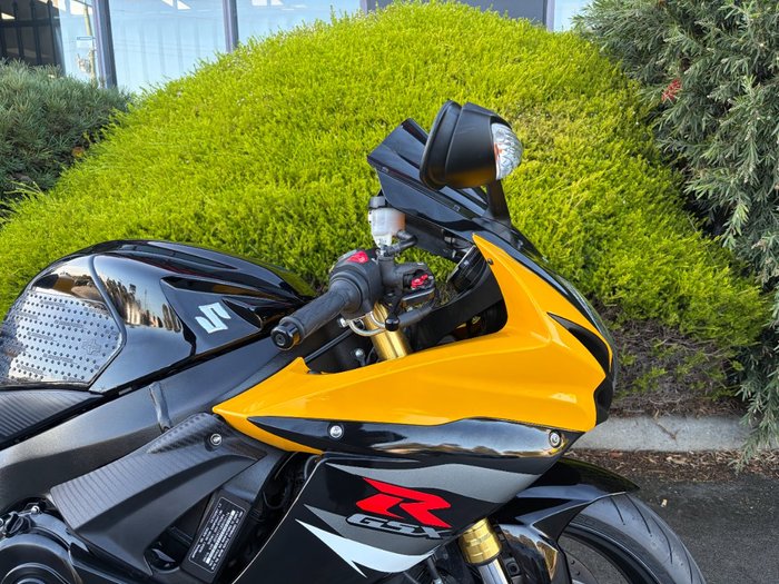 2016 Suzuki GSX-R750 Yellow