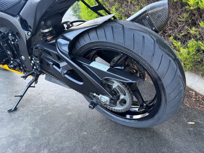 2016 Suzuki GSX-R750 Yellow