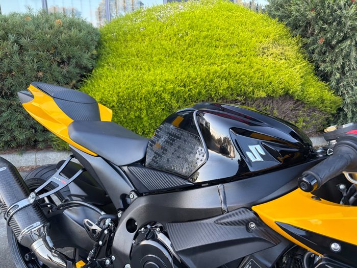 2016 Suzuki GSX-R750 Yellow