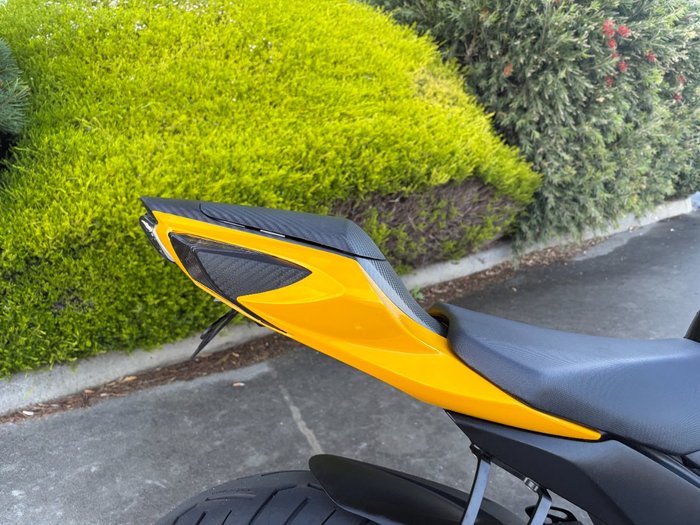 2016 Suzuki GSX-R750 Yellow