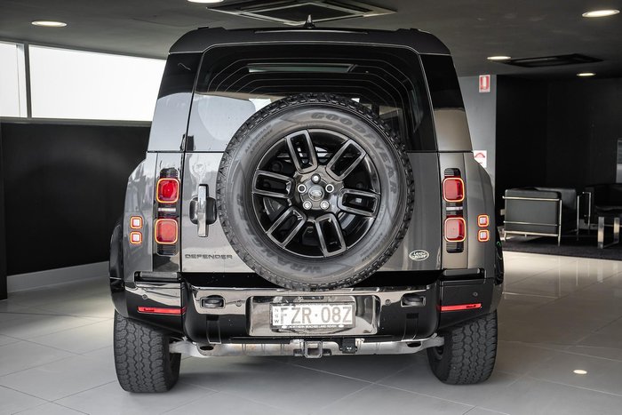 2023 Land Rover Defender 110 P400 X-Dynamic HSE
