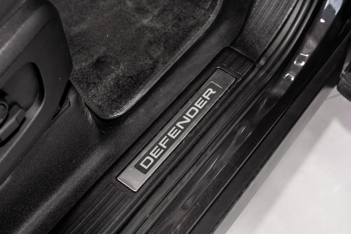 2023 Land Rover Defender 110 P400 X-Dynamic HSE