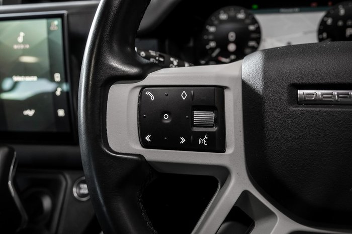 2023 Land Rover Defender 110 P400 X-Dynamic HSE