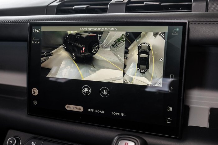 2023 Land Rover Defender 110 P400 X-Dynamic HSE