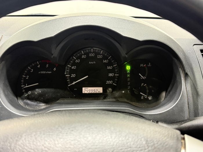 2012 Toyota Hilux SR