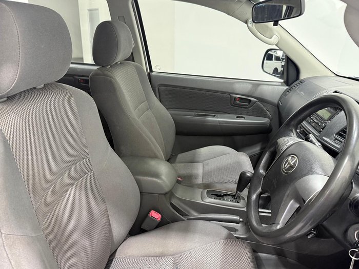 2012 Toyota Hilux SR