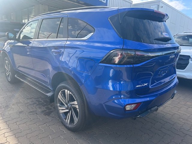 2025 Isuzu MU-X LS-T