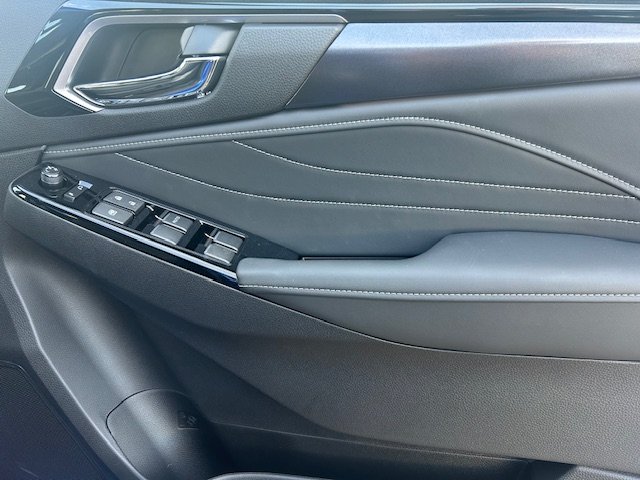 2025 Isuzu MU-X LS-T