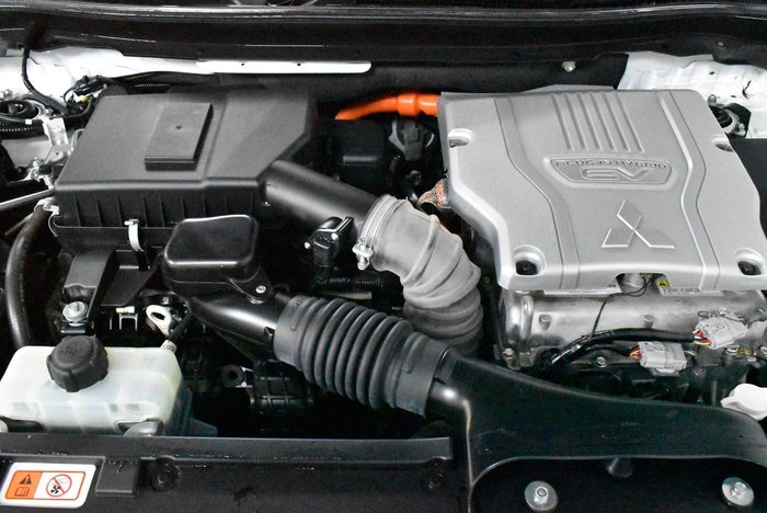 2023 Mitsubishi Eclipse Cross PHEV ES