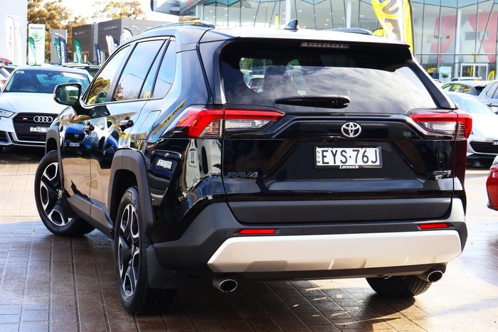 2020 Toyota RAV4 Edge