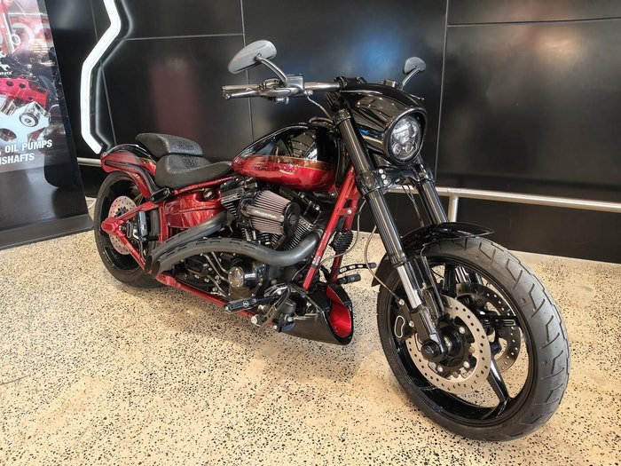 Harley-Davidson CVO Pro Street Breakout (FXSE) CVO