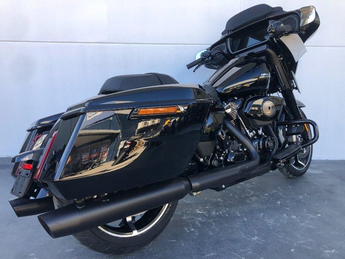 2026 Harley-Davidson Street Glide 117 (FLHX)