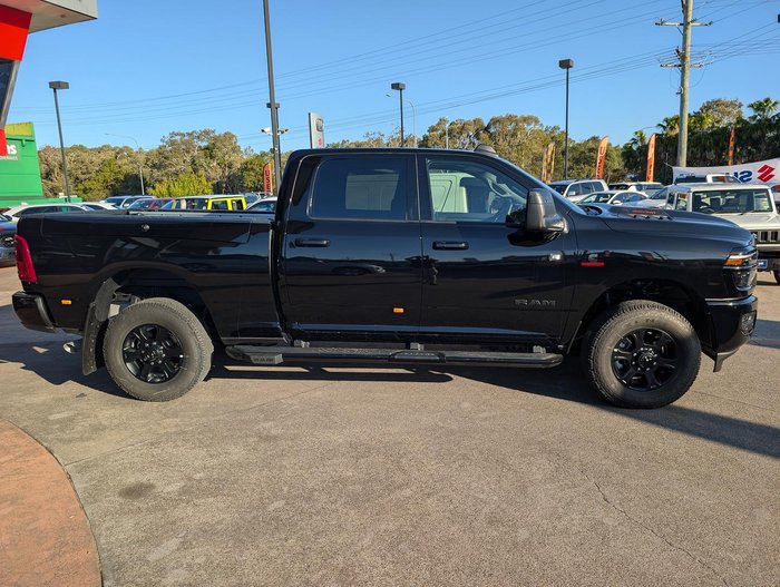 2026 RAM 2500 Laramie Rambox