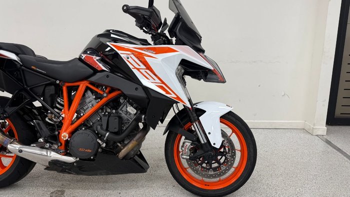 2018 Ktm 1290 SUPER DUKE GT White