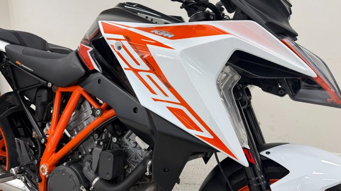 2018 Ktm 1290 SUPER DUKE GT White