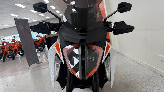 2018 Ktm 1290 SUPER DUKE GT White