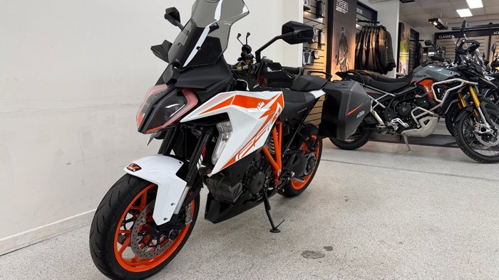 2018 Ktm 1290 SUPER DUKE GT White