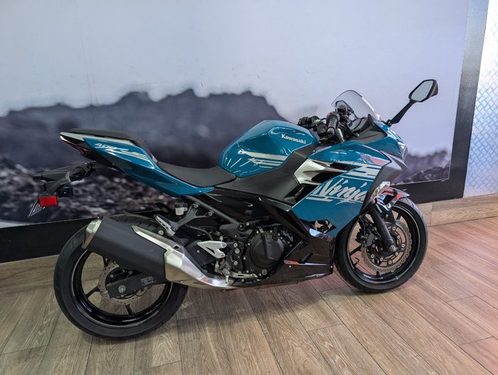 2020 Kawasaki NINJA 400 SE GREEN
