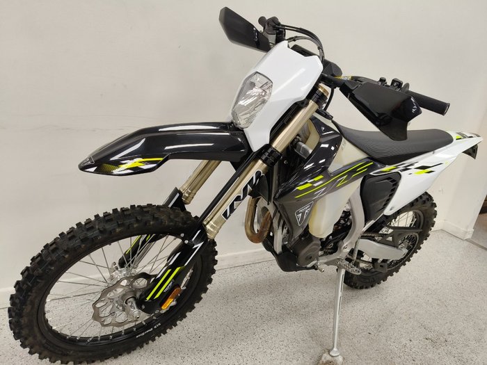 2026 Triumph TF 450-E BLACK/WHIT