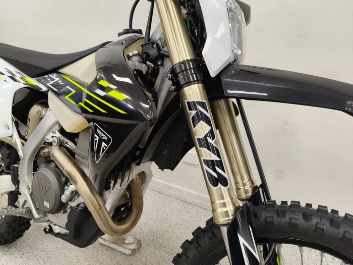 2026 Triumph TF 450-E BLACK/WHIT