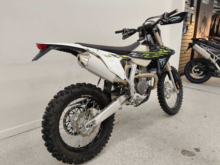 2026 Triumph TF 450-E BLACK/WHIT