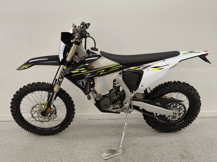 2026 Triumph TF 450-E BLACK/WHIT